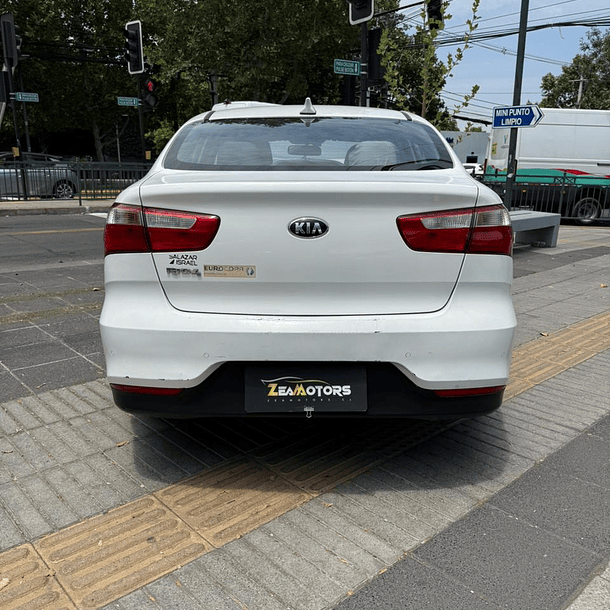 Kia rio 4 EX 1.4 2016  8