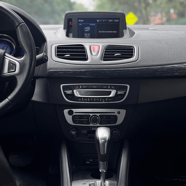 Renault Fluence Privilege 2.0 2016 11