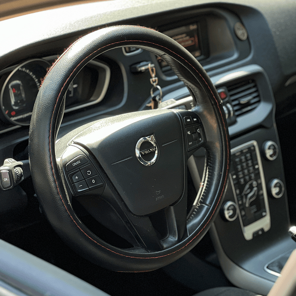 VOLVO V40 2.0 MT 2018 7