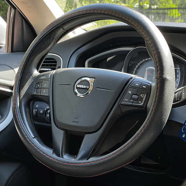 VOLVO V40 2.0 MT 2018 11