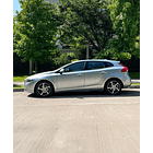 VOLVO V40 2.0 MT 2018 2