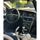 VOLVO V40 2.0 MT 2018 9