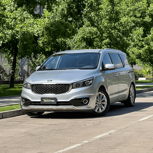 KIA GRAND CARNIVAL EX LIMITED 2.2 DIESEL AUT 2017 1