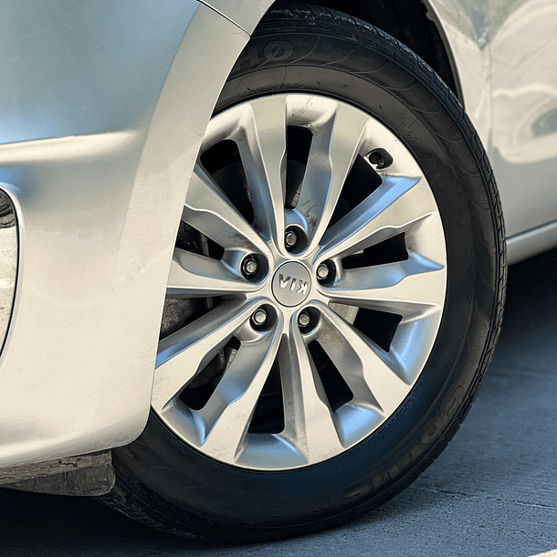 KIA GRAND CARNIVAL EX LIMITED 2.2 DIESEL AUT 2017 6