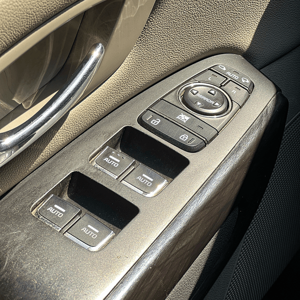 KIA GRAND CARNIVAL EX LIMITED 2.2 DIESEL AUT 2017 14