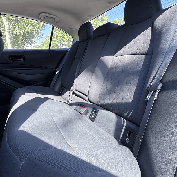 TOYOYA COROLLA XLI 2.0 MT 2021 10