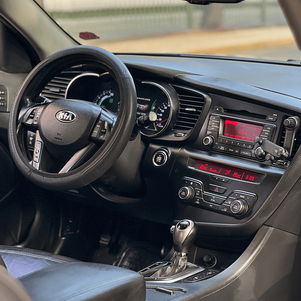 Kia Optima EX 2.0 auto Hybrid 2014 9