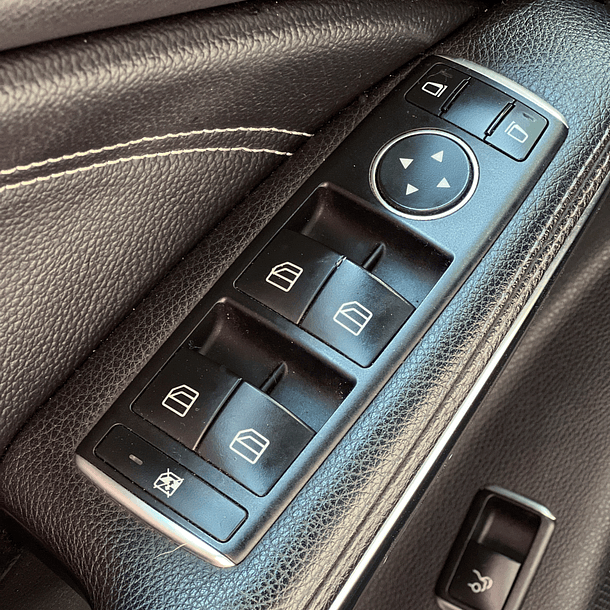 Mercedes Benz CLA 180 AUT 1.6T 2018 8