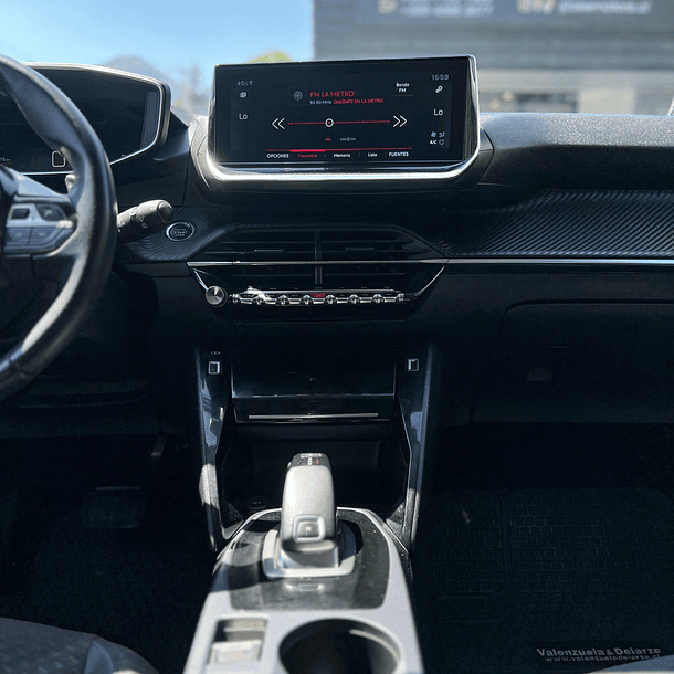 Peugeot  2008 1.2 Puretech 130 Allure Pack 2021 8