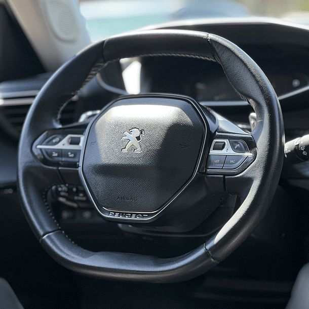 Peugeot  2008 1.2 Puretech 130 Allure Pack 2021 12