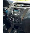 Nissan NP300 SC S 2.3D MT 2018 8