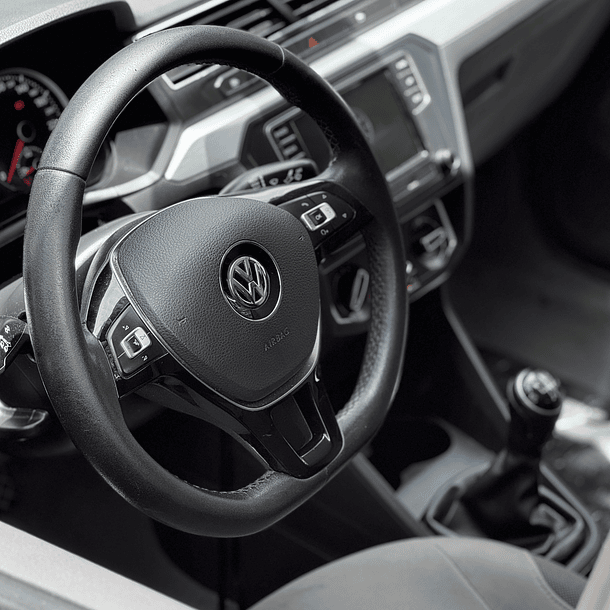 Volkswagen Voyage 1.6 Highline 2019 6