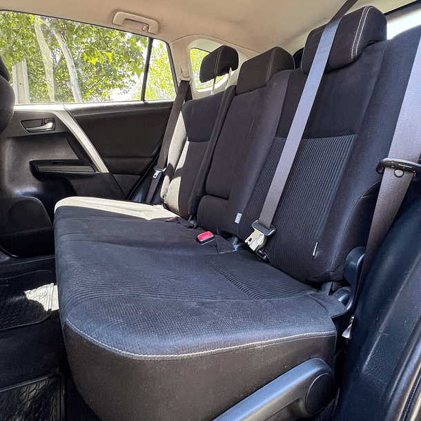 Toyota RAV4 2.5 AUT 2015 15