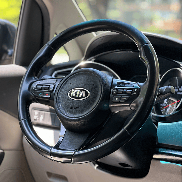 KIA GRAND CARNIVAL EX FULL 3.3 AUT 2016 12