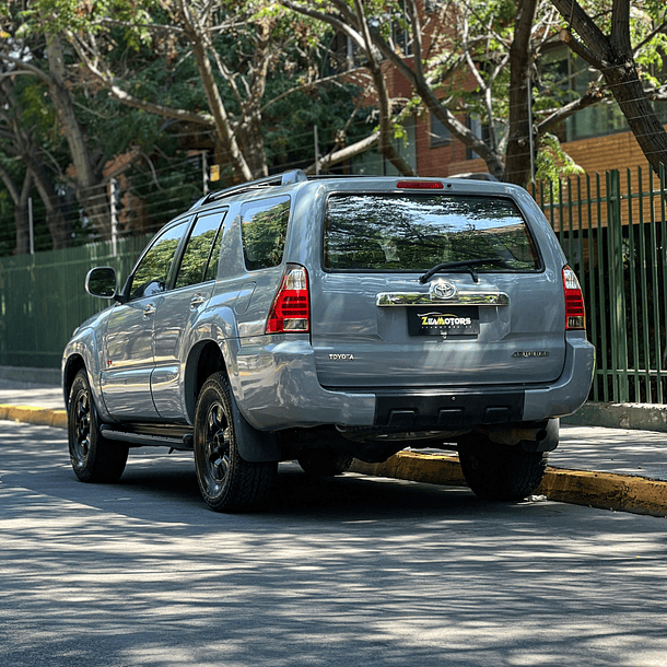 Toyota 4runner 4.0 SR5 4X2 2006 4