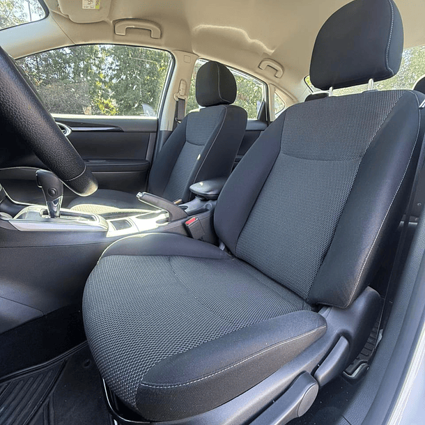 Nissan Sentra 1.8 AT Advance 2020 9