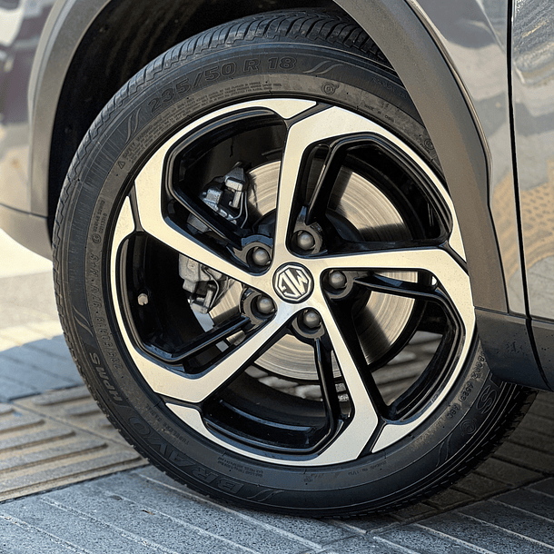 MG NEW MG HS 1.5T DCT DLX 2025 5