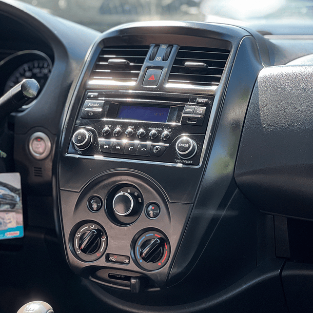 Nissan Versa Sense 1.6 2019 10