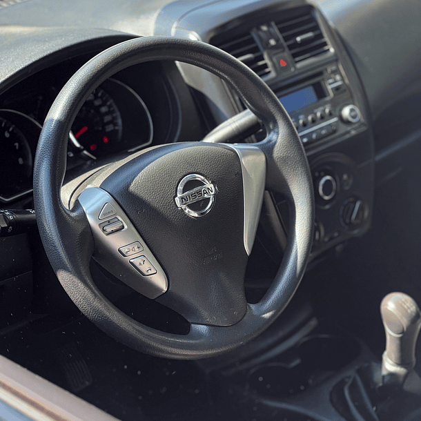 Nissan Versa Sense 1.6 2019 6