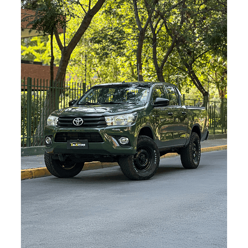 TOYOTA HILUX 2.4 MT 4X4 DX 2022