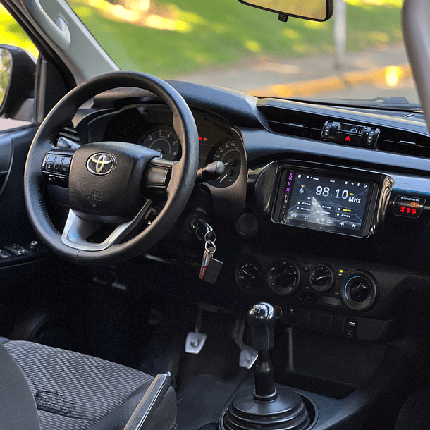 TOYOTA HILUX 2.4 MT 4X4 DX 2022 9