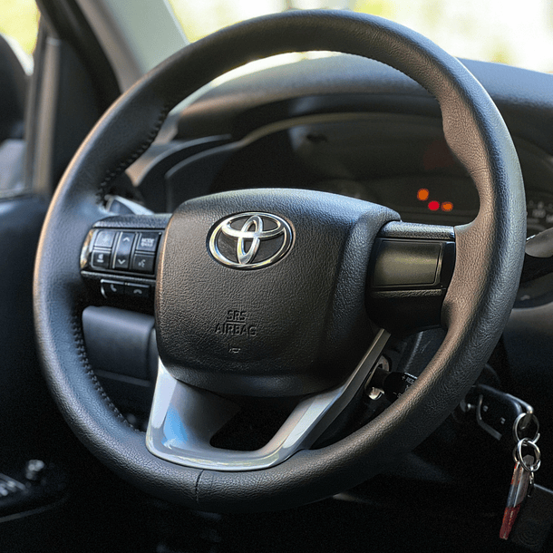 TOYOTA HILUX 2.4 MT 4X4 DX 2022 12