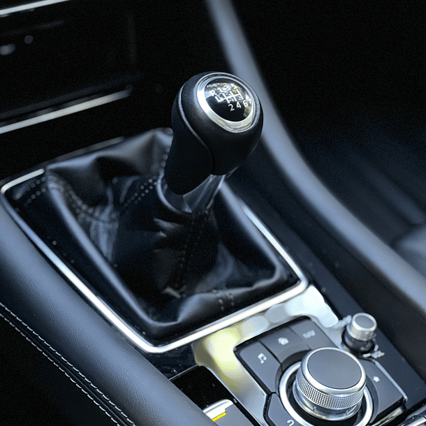 Mazda New 6 V 2.0 MT 2023 10