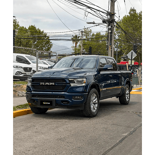 RAM 1500  CREW CAB LARAMIE 4X4 5.7 AUT 2022