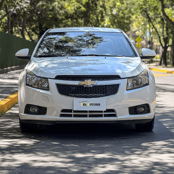 Chevrolet Cruze LS 1.8 AT 3