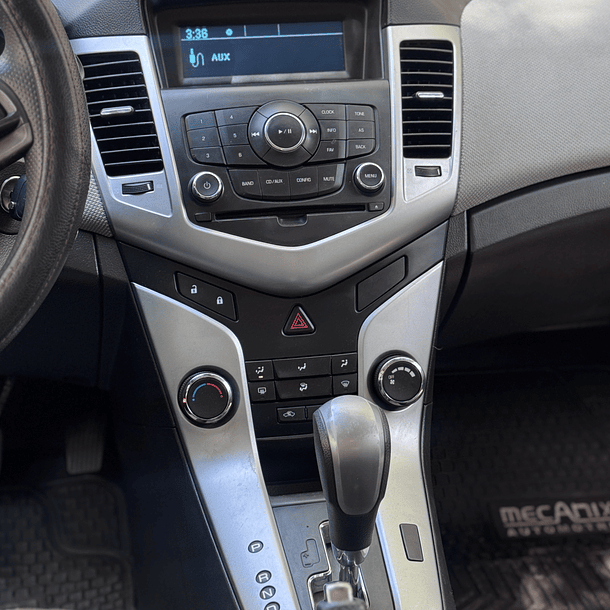 Chevrolet Cruze LS 1.8 AT 6