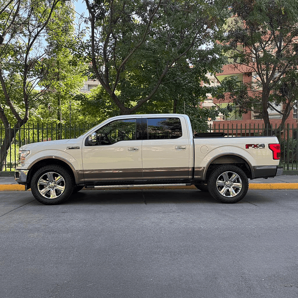 Ford F-150 LARIAT LUXURY 4X4 5.0 2020 4