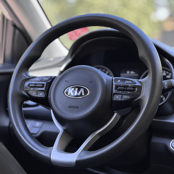 KIA RIO 5 1.4 HB MT 2022 4