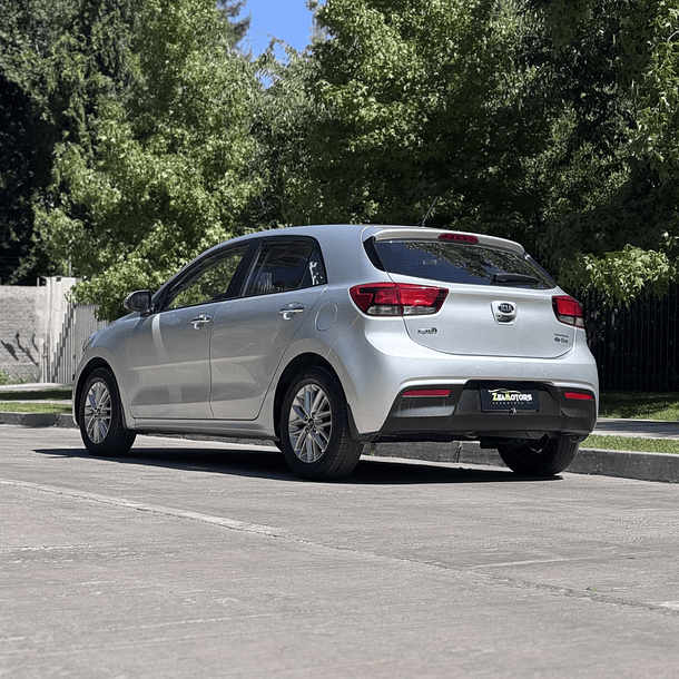 KIA RIO 5 1.4 HB MT 2022 5