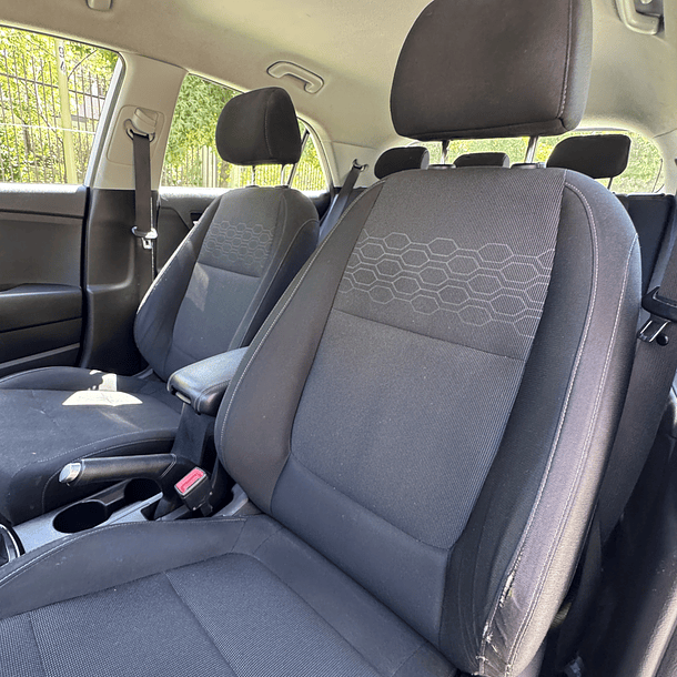 KIA RIO 5 1.4 HB MT 2022 7