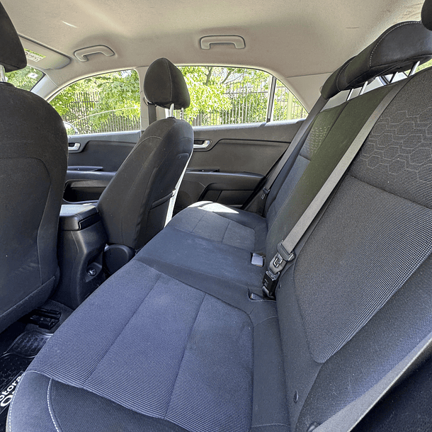 KIA RIO 5 1.4 HB MT 2022 13