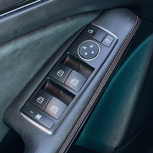 MERCEDES BENZ A250 SPORT 2.0 4X2 AUT 5P 2017 10