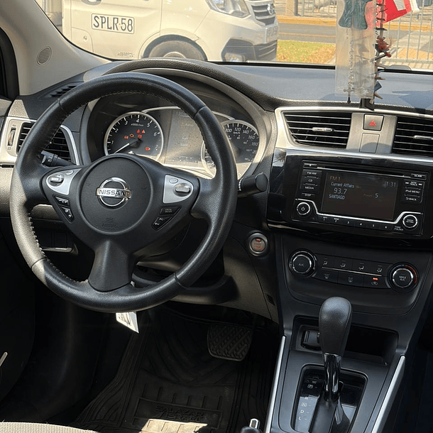 Nissan Sentra 1.8 AT Exclusive 2019 7