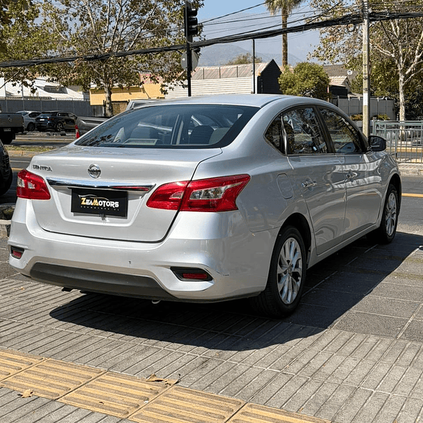 Nissan Sentra 1.8 AT Exclusive 2019 6