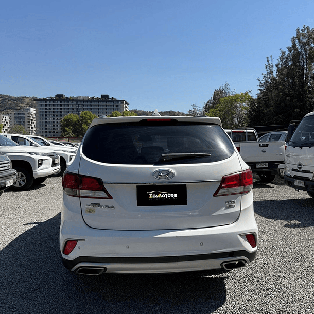 Hyundai Grand Santa Fe NC 5DR 2.2 CRDI 6A/T 2017 4