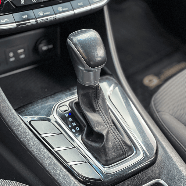 HYUNDAI IONIQ GLS 1.6 AT HIBRIDO 2017 10