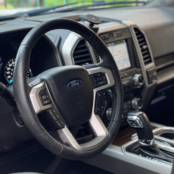 Ford F-150 5.0 Lariat Luxury 4x4 2020 7