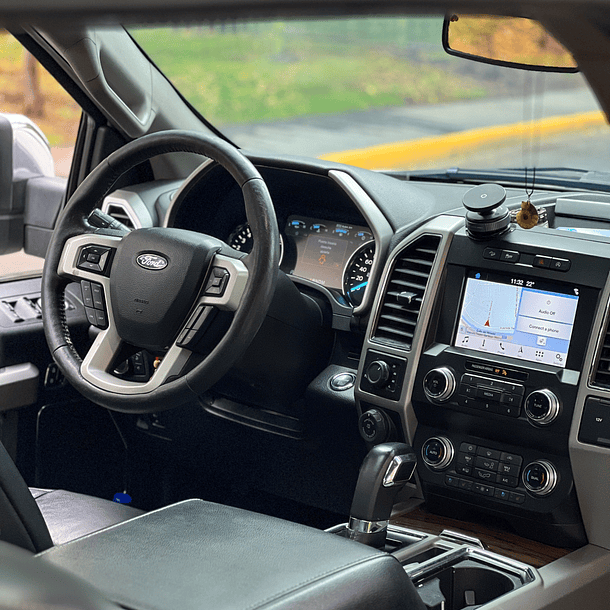 Ford F-150 5.0 Lariat Luxury 4x4 2020 9