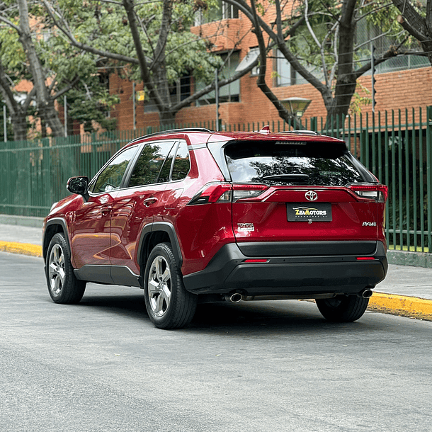 Toyota RAV4 XLE  2.0 AUT 2021 4