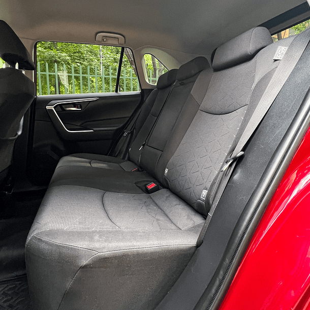 Toyota RAV4 XLE  2.0 AUT 2021 16