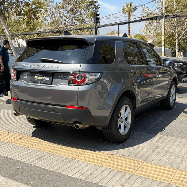 Land Rover Discovery Sport 2.0 SE 4WD 2019 4