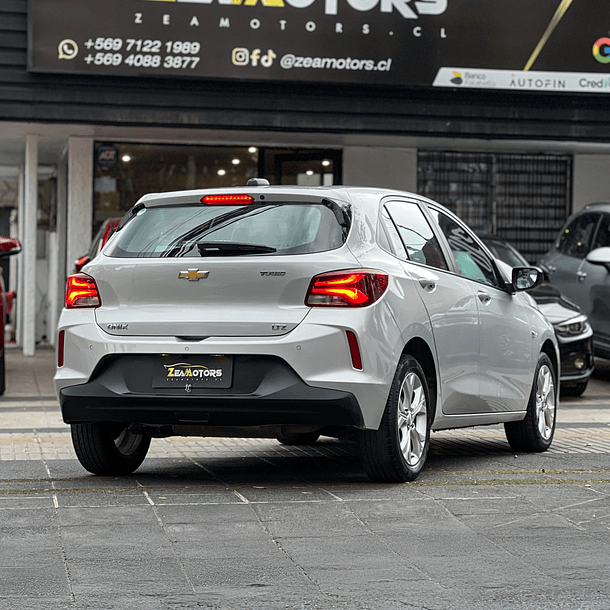 Chevrolet Ónix 1.0 LTZ 4x2 HB MT 5P 2023  3