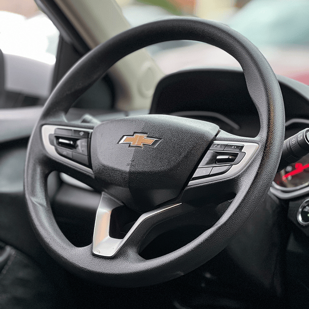 Chevrolet Ónix 1.0 LTZ 4x2 HB MT 5P 2023  12