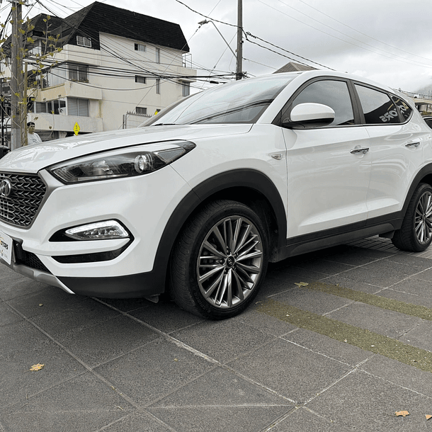 HYUNDAI TUCSON 1.7  2018 3