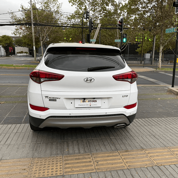 HYUNDAI TUCSON 1.7  2018 5