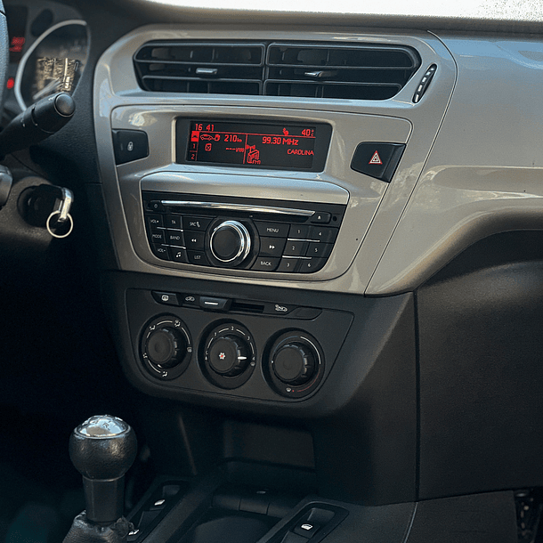 CITROEN  C ELYSEE 1.2 2021 10